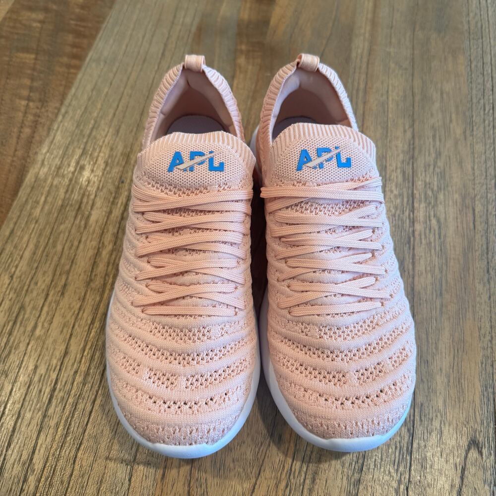 APL Women's Techloom Wave Sneakers - Size 8.5 - Picture 2 of 5